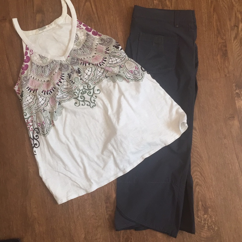 Athleta Tank w/built in bra Lg